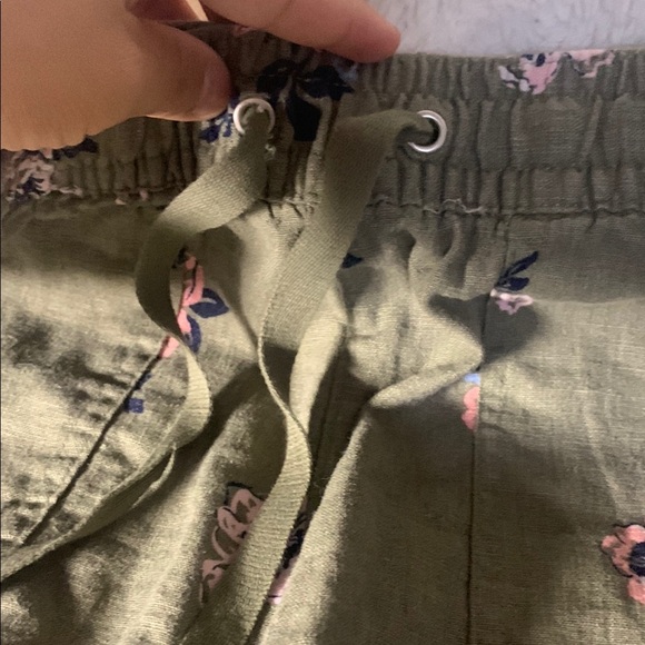 Nautica Green and Pink Cargo Shorts Relaxed Fit - Picture 6 of 7